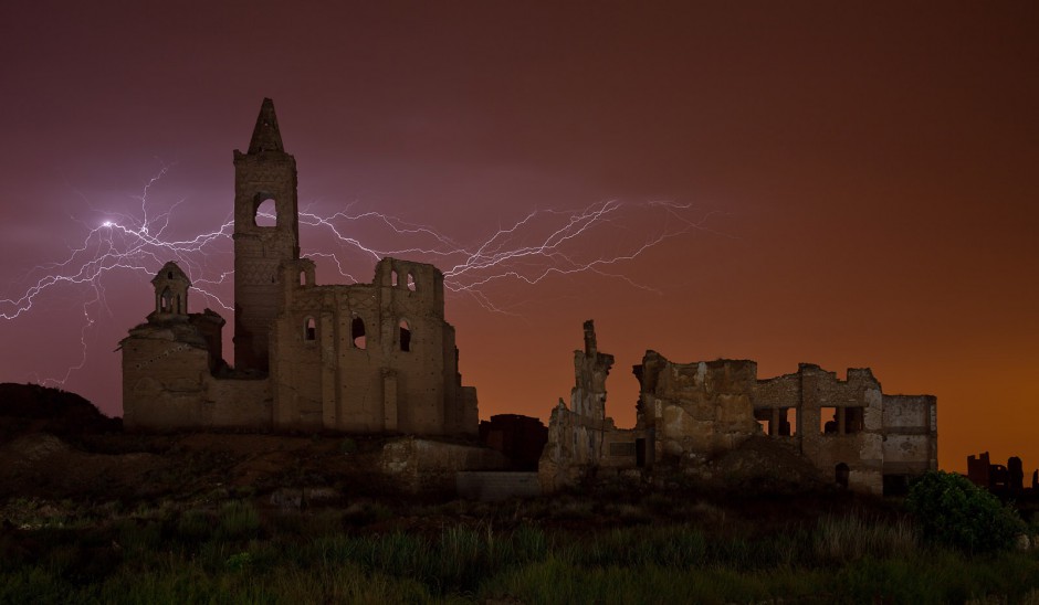 Spain - Belchite - Thunderstorm over Belchite III