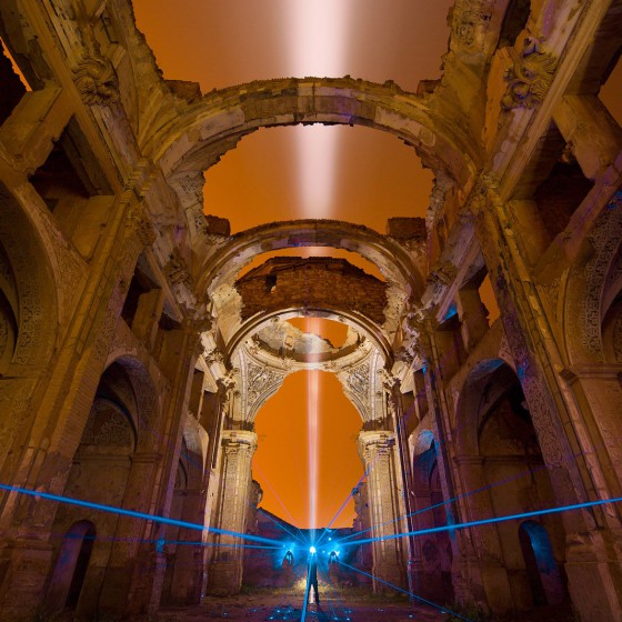 belchite-walther-pro-xl3000r-spain-old-church-ruin-light-trail-in-the-sky-lightpainting